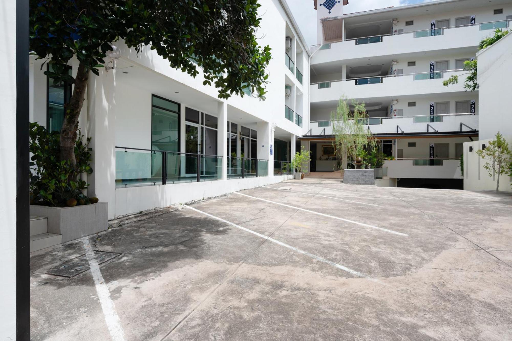 Kokotel Pattaya North Beach Exterior photo